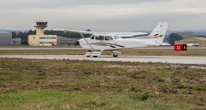 Aérodrome d'Aix-les- Milles