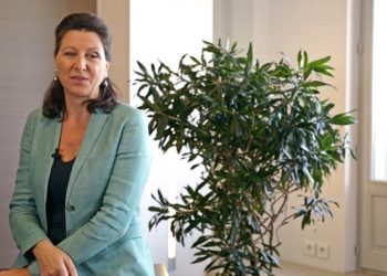 La ministre Agnès Buzyn promet d’aider les hôpitaux marseillais au maximum