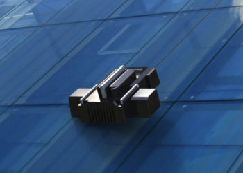 Le robot-laveur de vitres d’Erylon (Aix) en phase de pré-industrialisation