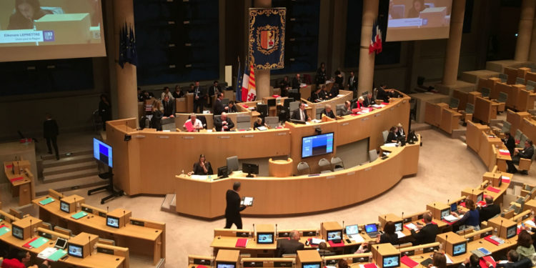 Les Républicains rejettent en bloc toute alliance avec le Front national