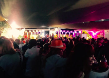 Première « After work pool party » au Novotel Marseille