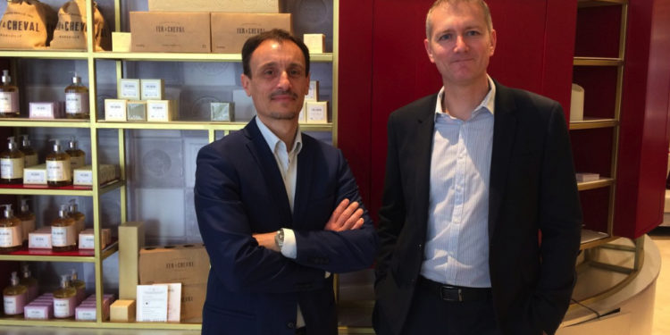 Atemi en passe de remplir la rue de la République