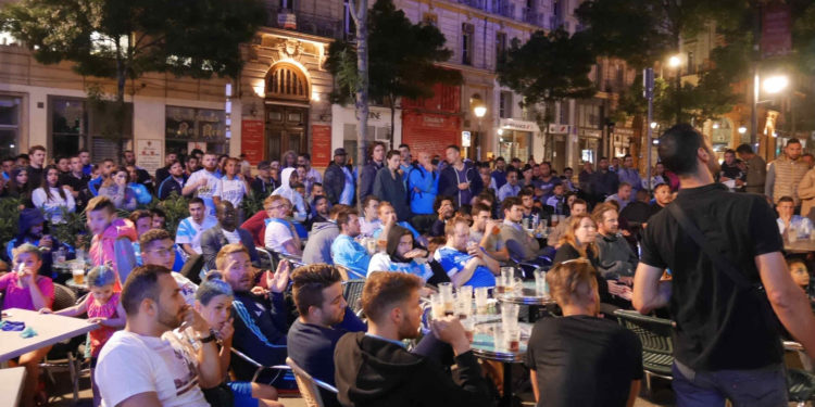 OM Atlético en terrasse