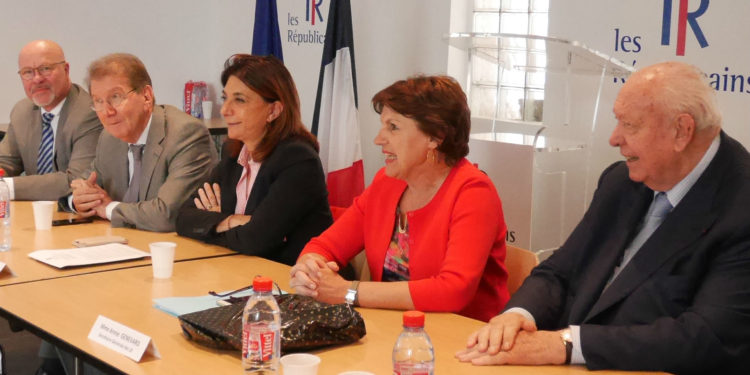 Annie Genevard, secrétaire générale de LR, en mission reconquête à Marseille