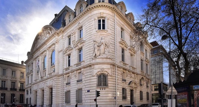 Les banques vont gérer les crédits pour les entreprises. Ici le siège de la Caisse d'Epargne Cepac à Marseille (crédit photo DR).