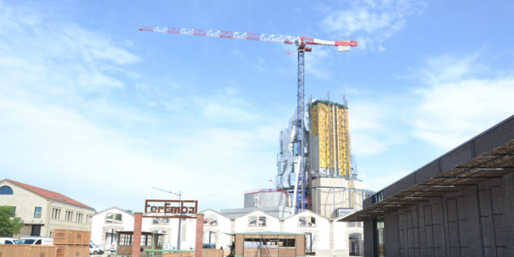 Luma Arles : le bâtiment de 10 étages imaginé par Franck Gehry achevé en 2019