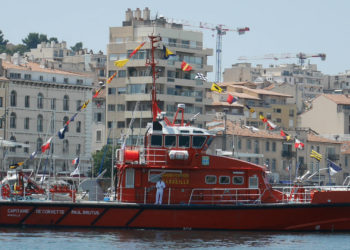 Le Paul-Brutus, le nouveau bateau pompe des marins-pompiers de Marseille