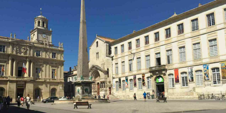 Fusion Métropole-Département : les comités LREM du pays d’Arles veulent une consultation citoyenne