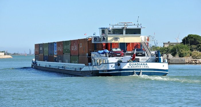Fos renforce le transport fluvial vers Lyon