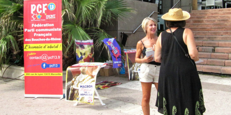 Le PCF13 lance sa campagne d'été intitulée « avec Macron l'injustice sociale ne prend pas de vacances »