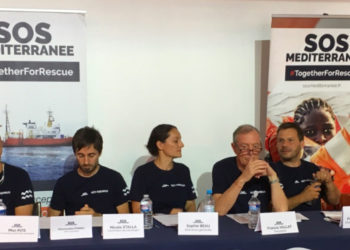 Les responsables de SOS Méditerranée et l'équipage de l'Aquarius (Photo MM).
