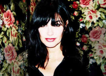 Helena Noguerra en couverture de l'album Année Zéro (Crédit : Universal)