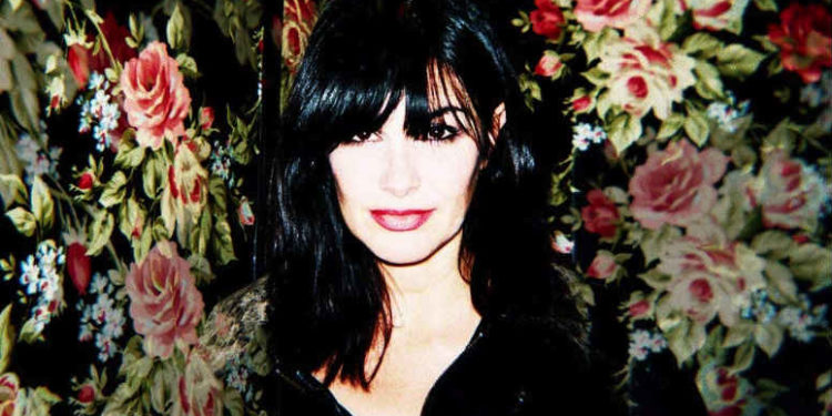 Helena Noguerra en couverture de l'album Année Zéro (Crédit : Universal)