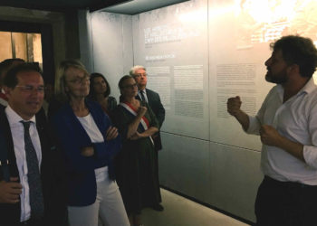 Françoise Nyssen au Camp des Milles (Crédit @Prefet13)