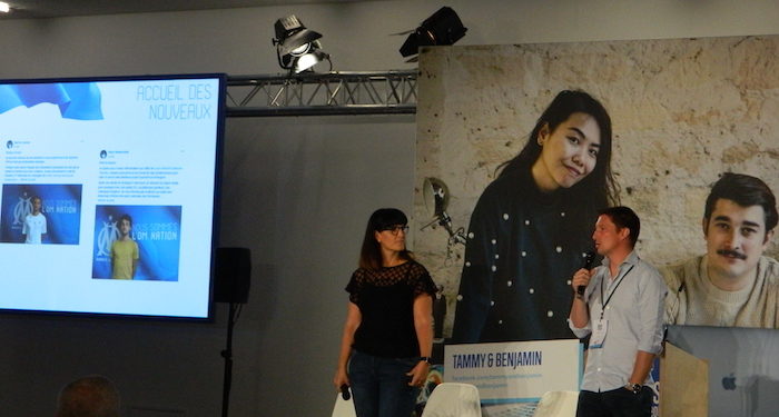 Frédérique Alverola et Frédéric Cozic de l'Olympique de Marseille sur la scène du Boost numérique Facebook