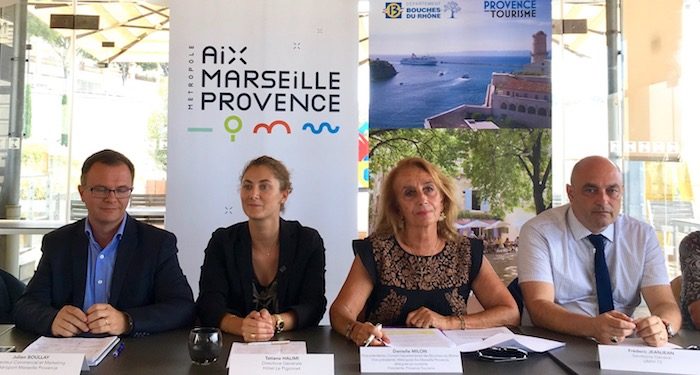 Les professionnels du tourisme réunis autour de de Danielle Milon, la présidente de Provence Tourisme (Crédit DR).