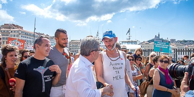 Opération grand nettoyage à Notre-Dame-de-la-Garde