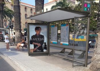 Après 11 ans d’absence, JC Decaux remporte le mobilier urbain publicitaire de Perpignan