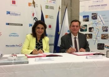 Martine Vassal, la présidente de la Métropole, et Patrick Berardi, le directeur de Thassalia, ont signé une convention de partenariat (Crédit RM)
