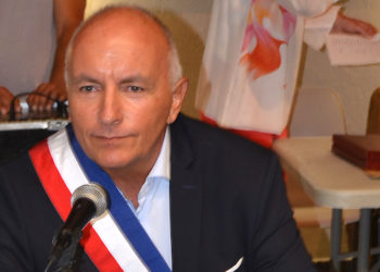 Des tablettes numériques avec recharge par induction en primaire à Sausset-les- Pins