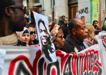 Marche en souvenir des huit victimes de la rue d'Aubagne samedi 10 novembre à Marseille (Photo capture Facebook Christian Apotheloz)