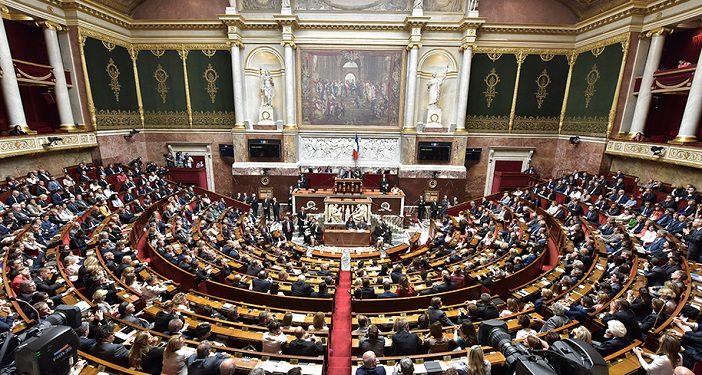 Biocarburant : les députés entérinent la taxe sur l'huile de palme