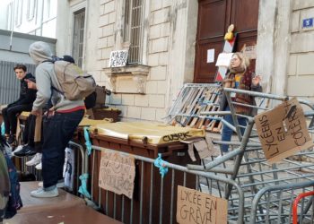 Blocage des lycées : le recteur de l'académie d'Aix-Marseille met en garde