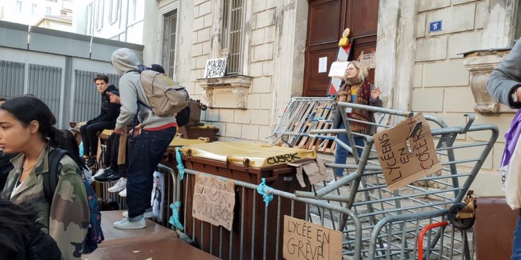 Blocage des lycées : le recteur de l'académie d'Aix-Marseille met en garde