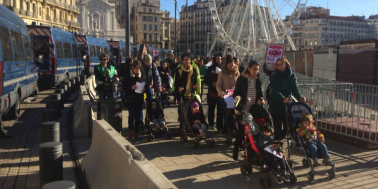 Le syndicat des poussettes enragées réclame une ville plus adaptée aux enfants