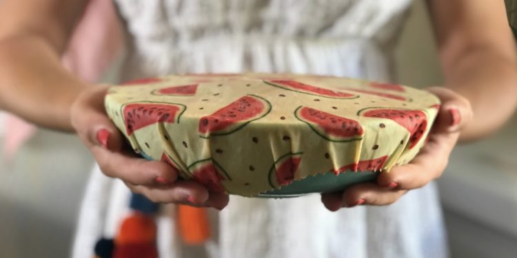 Une start-up marseillaise propose une alternative naturelle au film alimentaire