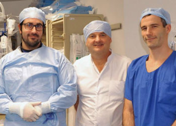 Les résultats ont révélé qu’une stratégie précoce de coronarographie et d’angioplastie réduisait de plus de quatre fois les risques de présenter un nouvel infarctus par rapport à une prise en charge différée. Photo : AP-HM