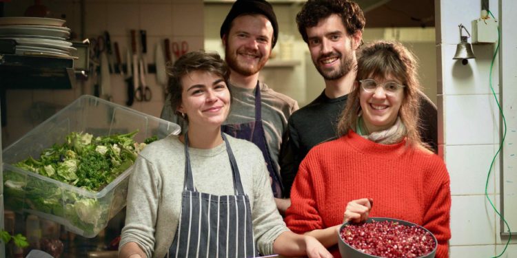 La Cantina, la cantine rebelle et itinérante qui crée du lien et veut lutter contre le gaspillage