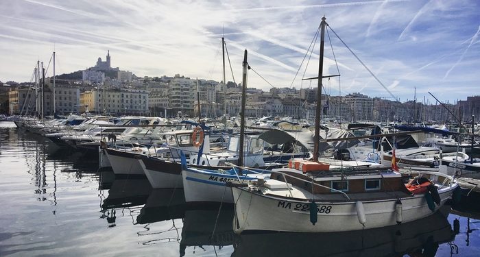 Moins d’habitants quittent le territoire d’Aix-Marseille, mais l’attractivité reste faible