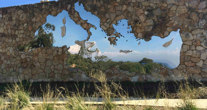 La Traversée de la Méditerranée de l'artiste sétois Jean Denant à la Villa Carmignac à Porquerolles (Photo Gomet')