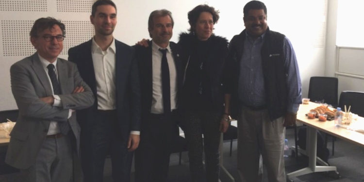 De gauche à droite : Philippe Stefanini, DG de Provence Promotion, Maximilian Bock, P-dg de Netwookie, Jean-Luc Chauvin, président de la CCI, Béatrice Aliphat, Vice-présidente de Provence Promotion et JK Pillai, P-dg de Bovlabs (Crédit RM)