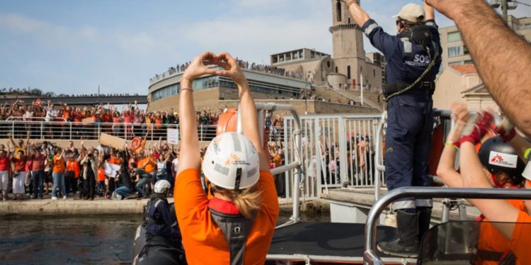 Manifestation de soutien à SOS Méditerranée à Marseille en 2018 (Crédit Maud Veith).