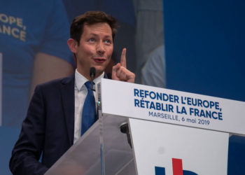 François-Xavier Bellamy (LR) rassemble son camp à Marseille