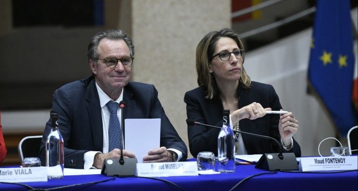 Renaud Muselier et Maud Fontenoy (vice-présidente de Provence-Alpes-Côte d'Azur, déléguée au développement durable à l'énergie et à la mer), aux rencontres de l'hydrogène (Crédit : Franck Pennant)