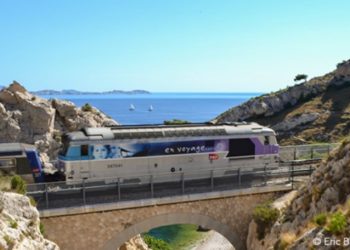 Vive le train sur la Côte Bleue : la SNCF vous invite à bord de sa ligne mythique