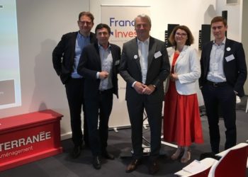 De Gauche à droite : Christophe Deldycke, président de Turenne Capital, Pierre Grand-Dufay, délégué régional de France Invest, Dominique Gaillard, Président de France invest, France Vassaux, directrice générale de France invest et Simon Poroy, responsable des études