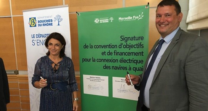 Martine Vassal et Hervé Martel ont signé pour accélérer les projets de branchements électriques des navires (Crédit RM)