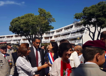 Les personnalités politiques au défilé du 14-Juillet à Marseille (photo DR).