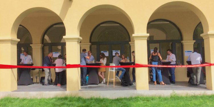 Le Cloître, un lieu aussi pour les rencontres et de conventions d'affaires (Photo CA).
