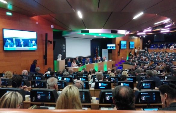 L'assemblée plénière de la Métropole Aix Marseille Provence (crédit : AD / Gomet')