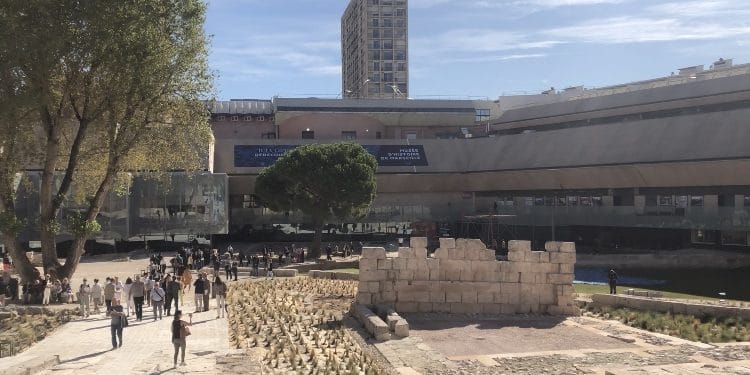 La visite rénovée du port antique de Marseille
