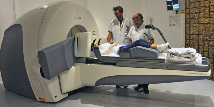 Le gamma knife de La Timone pour la radiochirurgie