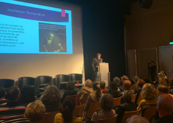 Eric Dudoit, docteur en psychologie clinique et théologien intervient lors de l'événement "La mort, si on en parlait".