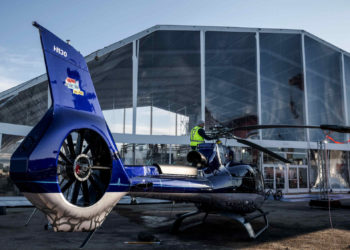 L'Usine extraordinaire ouvre ses portes sur l'esplanade du J4 jeudi 14 novembre (Photo F Moura).