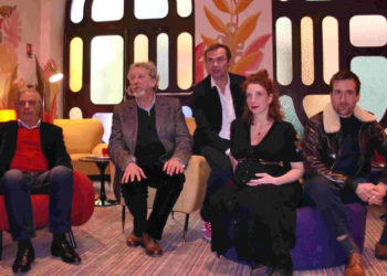 Guediguian et son équipe d'acteurs de Gloria Mundi