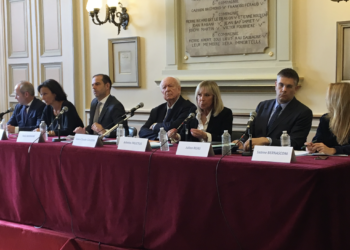 Jean-Claude Gaudin entouré de ses adjoints lors de la conférence de presse du 4 novembre 2019